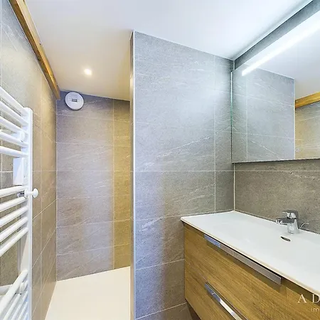 De Luxe 8 Pers. Avec Cheminee, Parking, Proche Pistes Et Commerces - Fr-1-398-683 Montvalezan