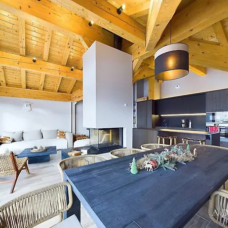 Apartment De Luxe 8 Pers. Avec Cheminee, Parking, Proche Pistes Et Commerces - Fr-1-398-683 Montvalezan